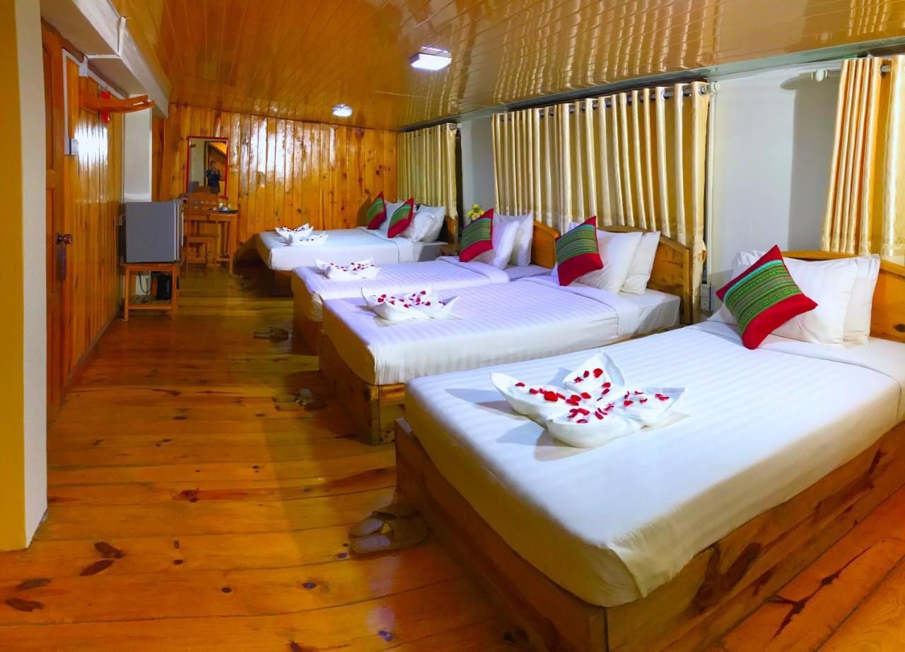 קלאו Railroad Hotel מראה חיצוני תמונה