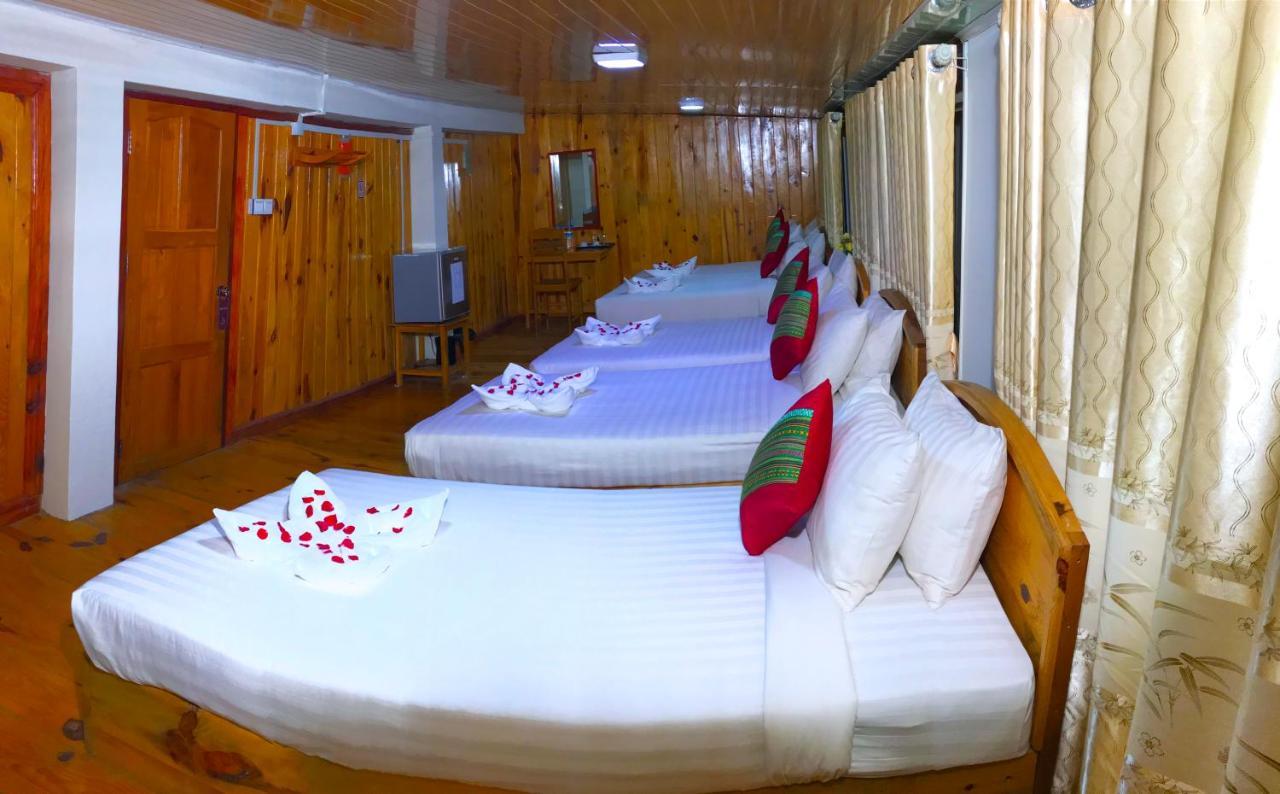 קלאו Railroad Hotel מראה חיצוני תמונה