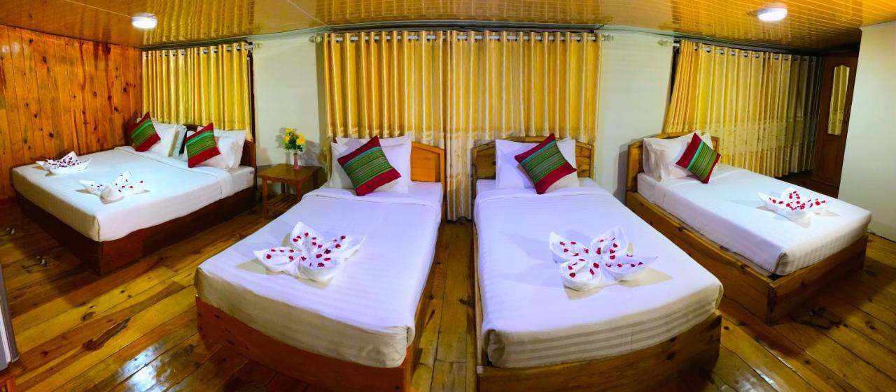 קלאו Railroad Hotel מראה חיצוני תמונה