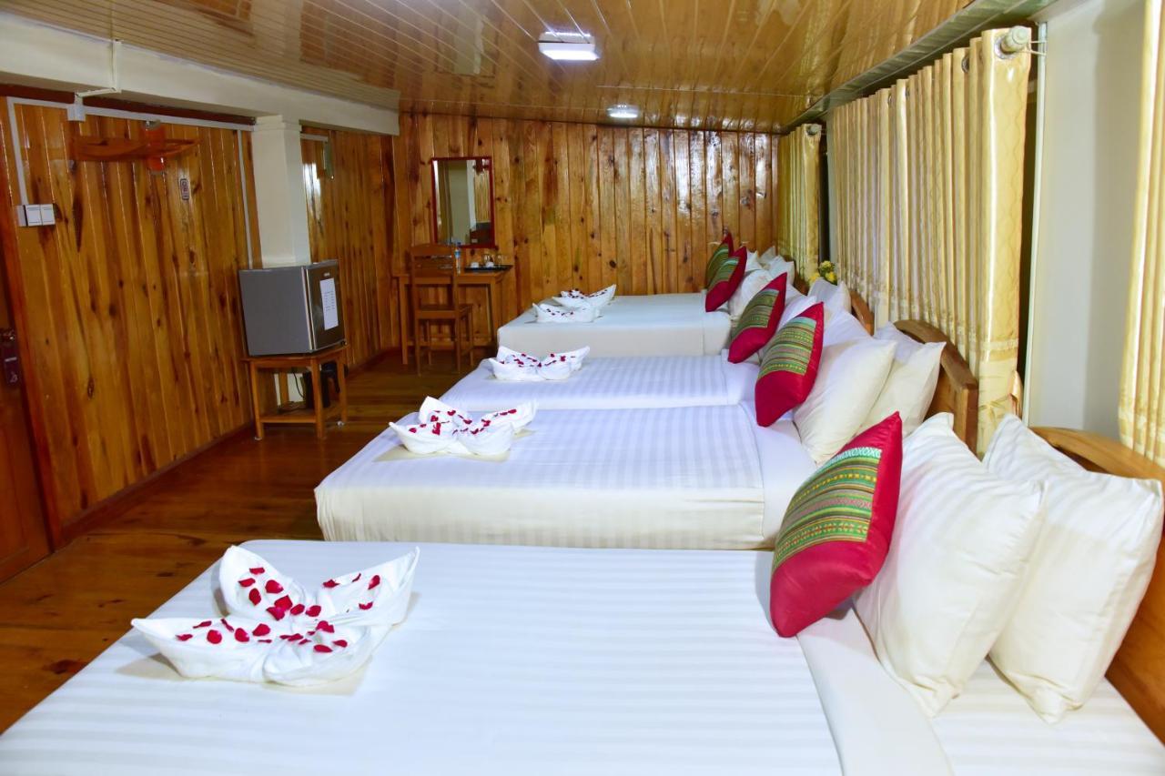 קלאו Railroad Hotel מראה חיצוני תמונה