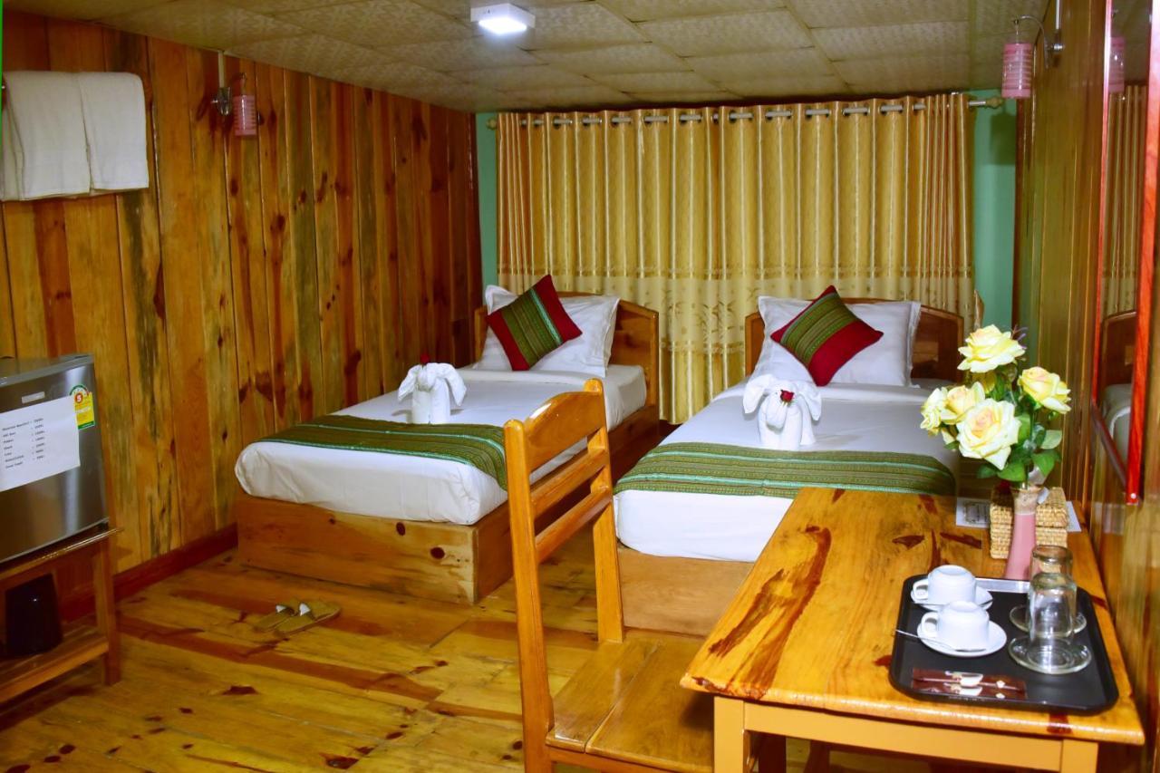 קלאו Railroad Hotel מראה חיצוני תמונה