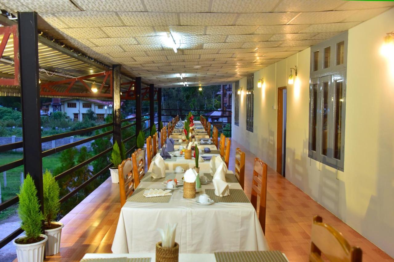 קלאו Railroad Hotel מראה חיצוני תמונה
