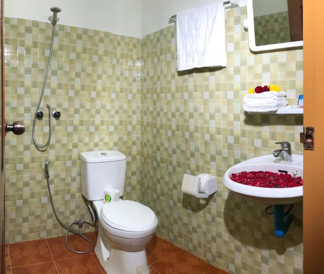 קלאו Railroad Hotel מראה חיצוני תמונה